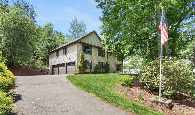 25 Dexter Rd, Melrose, MA 02176