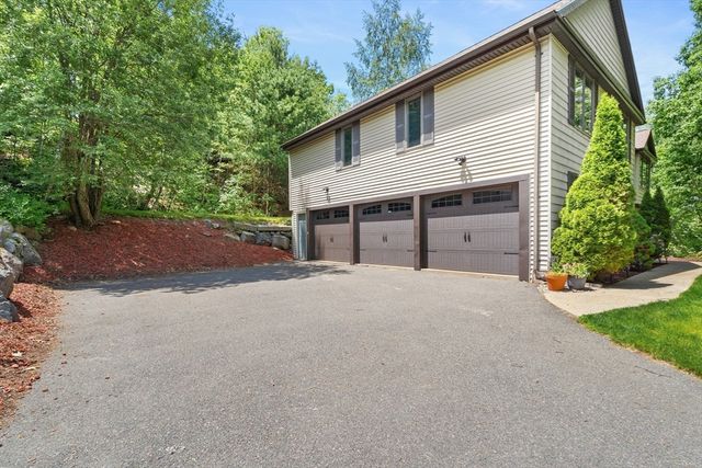 25 Dexter Rd, Melrose, MA 02176