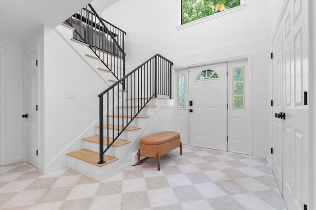 25 Dexter Rd, Melrose, MA 02176
