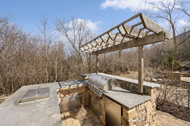 5270 Jewel Lane N, Plymouth, MN 55446