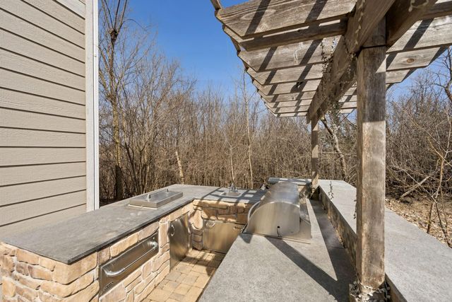 5270 Jewel Lane N, Plymouth, MN 55446