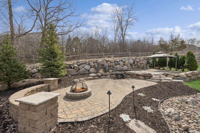 5270 Jewel Lane N, Plymouth, MN 55446