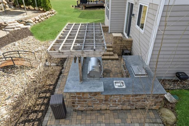 5270 Jewel Lane N, Plymouth, MN 55446