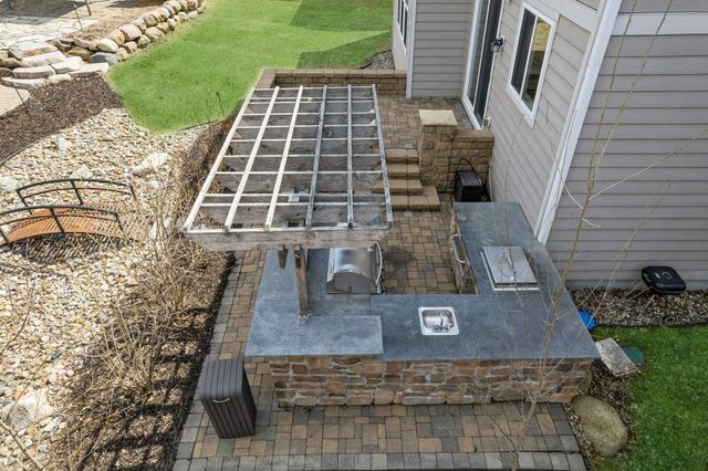 5270 Jewel Lane N, Plymouth, MN 55446