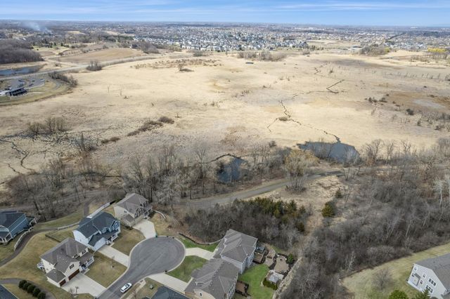5270 Jewel Lane N, Plymouth, MN 55446