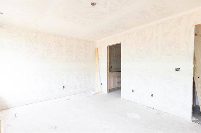 12336 SW 32nd Street, Yukon, OK 73099