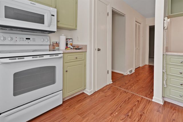 21 Forest Oaks Way, Spartanburg, SC 29307