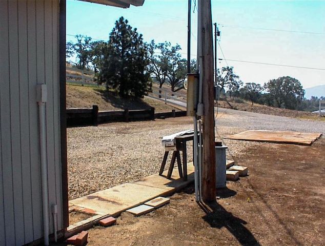 32860 George Smith Road, Yokuts Valley, CA 93675