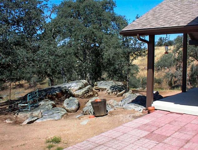 32860 George Smith Road, Yokuts Valley, CA 93675