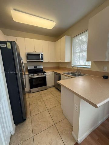 448 NE 21st Ave, Homestead, FL 33033