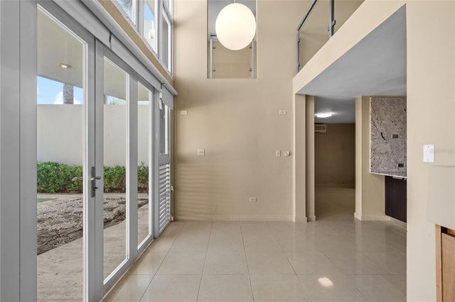 T-3 PRINCESA ANA, Guaynabo, PR 00969