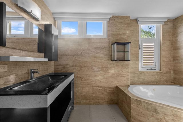 T-3 PRINCESA ANA, Guaynabo, PR 00969