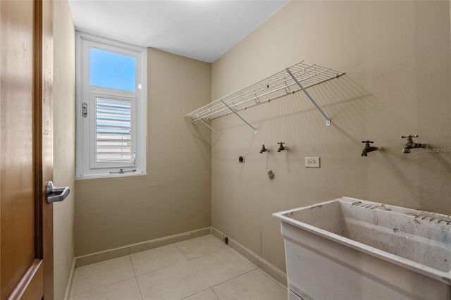 T-3 PRINCESA ANA, Guaynabo, PR 00969