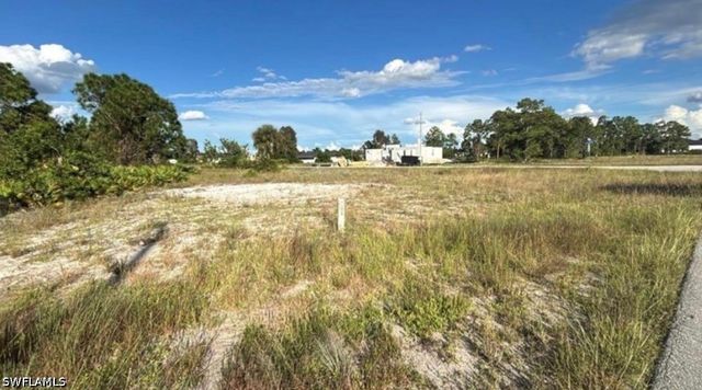 315 Petite AVE, Lehigh Acres, FL 33974