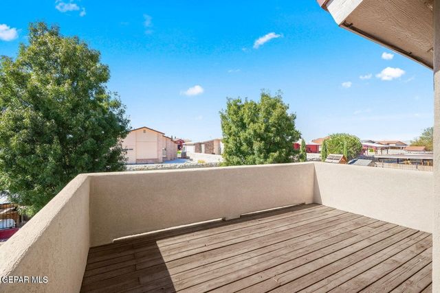 695 Teichelkamp Drive, Horizon City, TX 79928