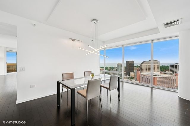 1720 Maple Avenue 2710, Evanston, IL 60201