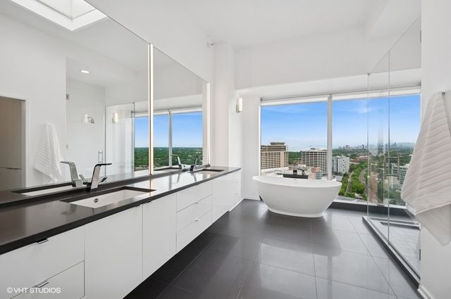 1720 Maple Avenue 2710, Evanston, IL 60201