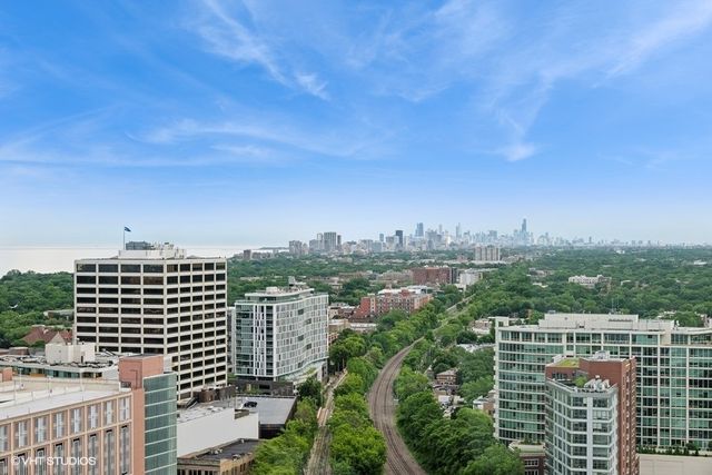 1720 Maple Avenue 2710, Evanston, IL 60201