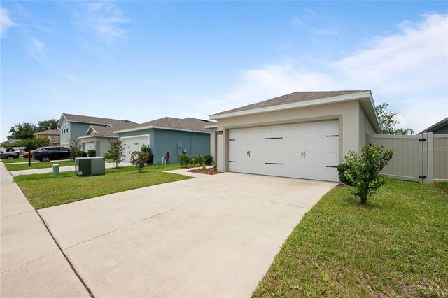 35155 JOMAR AVENUE, Zephyrhills, FL 33541
