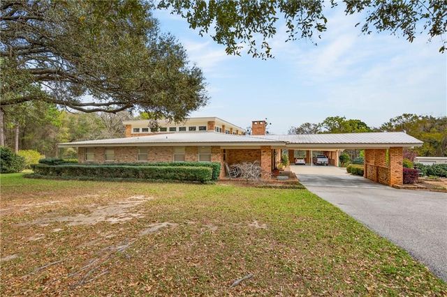 3175 Dawes Lake Road E, Mobile, AL 36619