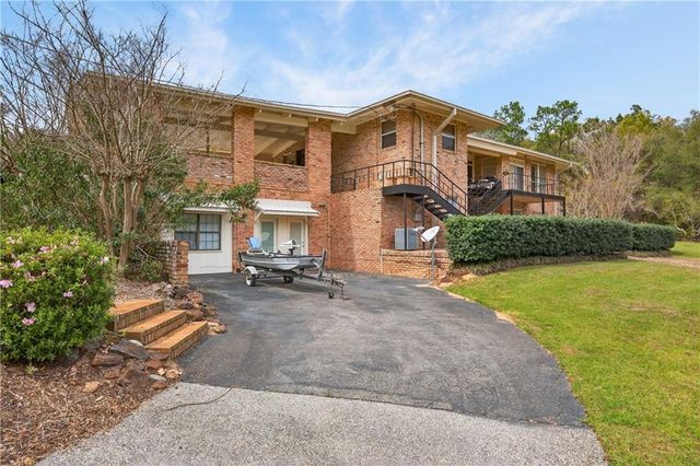 3175 Dawes Lake Road E, Mobile, AL 36619