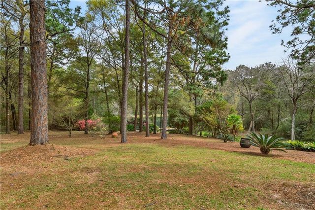 3175 Dawes Lake Road E, Mobile, AL 36619