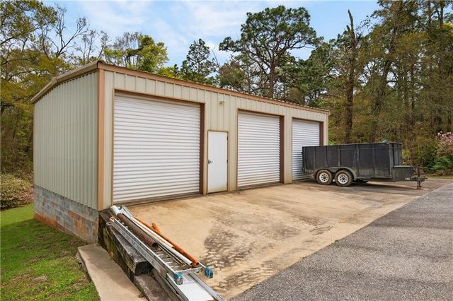 3175 Dawes Lake Road E, Mobile, AL 36619