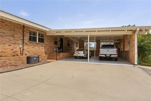 3175 Dawes Lake Road E, Mobile, AL 36619