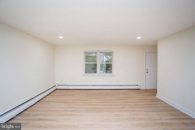 857 STREET RD, Southampton, PA 18966