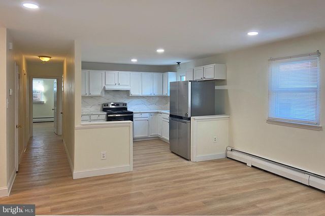 857 STREET RD, Southampton, PA 18966