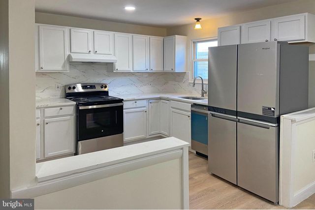 857 STREET RD, Southampton, PA 18966