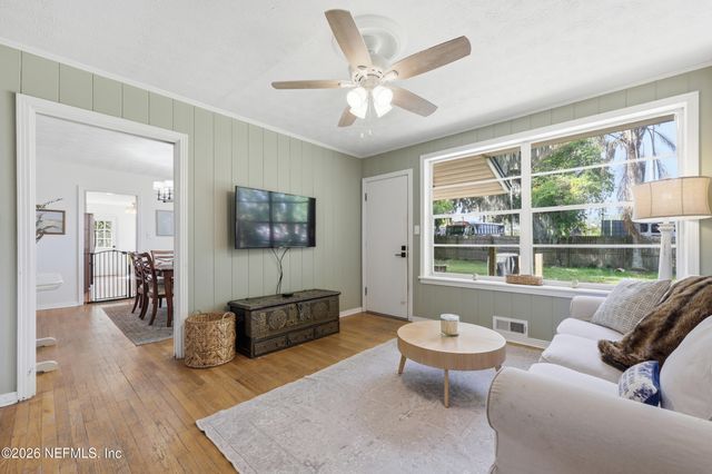 1244 GLENGARRY Road, Jacksonville, FL 32207