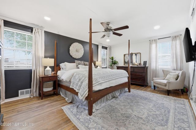 1244 GLENGARRY Road, Jacksonville, FL 32207