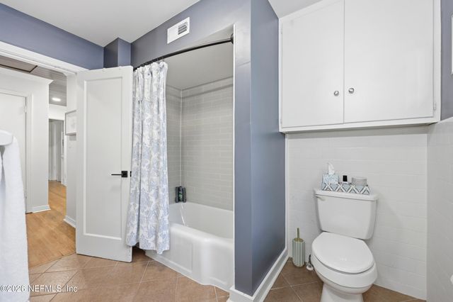 1244 GLENGARRY Road, Jacksonville, FL 32207