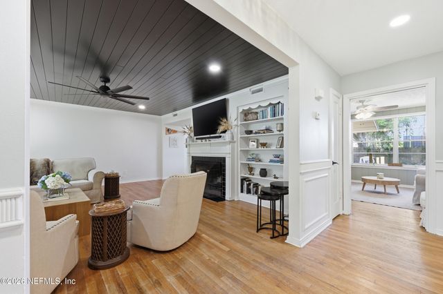 1244 GLENGARRY Road, Jacksonville, FL 32207