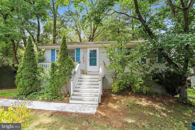 544 ROCKBRIDGE DR SE, Leesburg, VA 20175