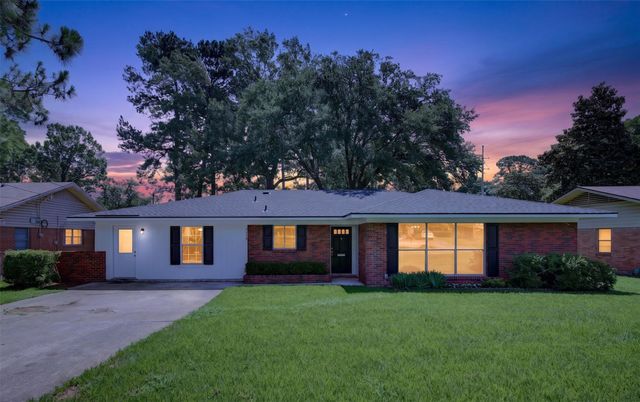 2709 Ridge Lake Drive, Shreveport, LA 71109