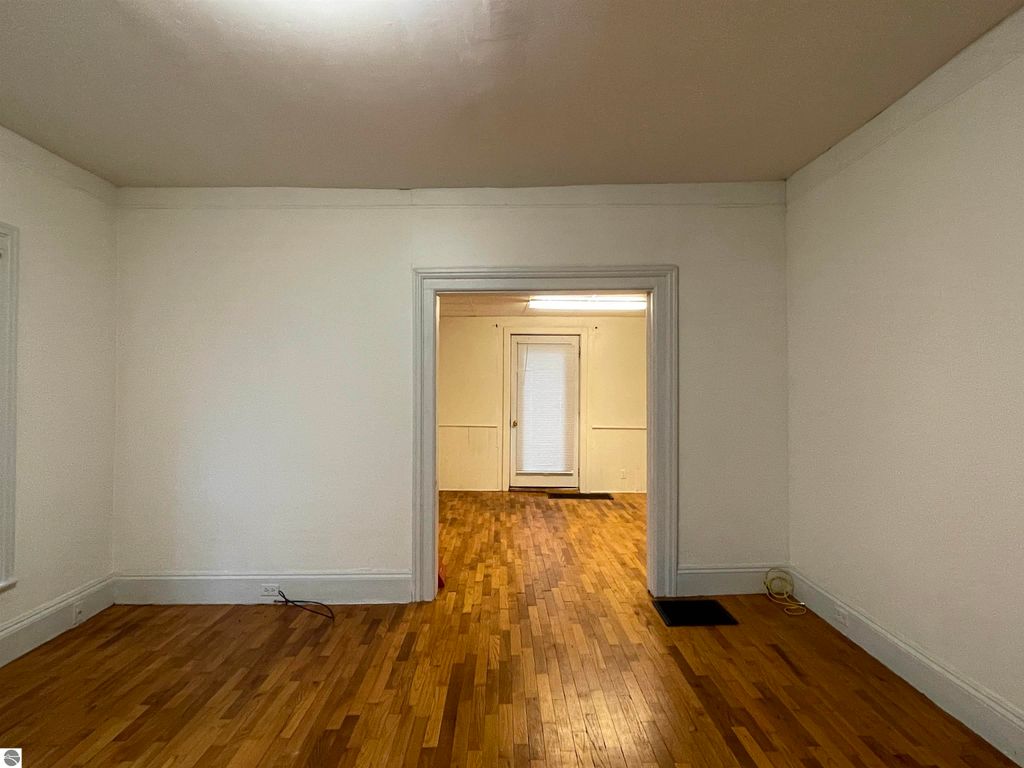 Image 13 of property listing at 415 S Franklin # 1, Mt Pleasant, MI 48858