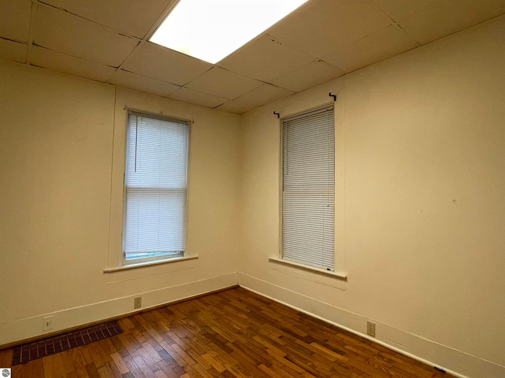 Image 15 of property listing at 415 S Franklin # 1, Mt Pleasant, MI 48858