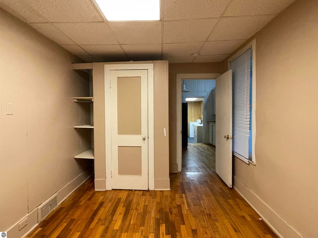 Image 18 of property listing at 415 S Franklin # 1, Mt Pleasant, MI 48858