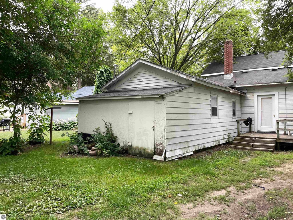 Image 29 of property listing at 415 S Franklin # 1, Mt Pleasant, MI 48858