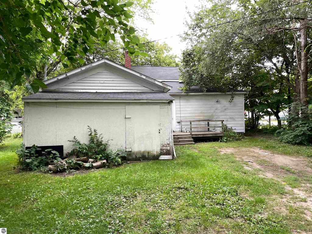 Image 30 of property listing at 415 S Franklin # 1, Mt Pleasant, MI 48858