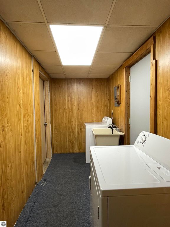 Image 9 of property listing at 415 S Franklin # 1, Mt Pleasant, MI 48858