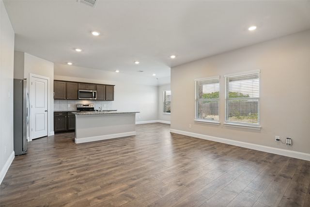 2910 Rowland Drive, Seagoville, TX 75159