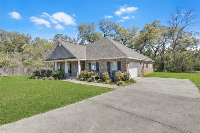 11363 Oak Alley S Drive, Grand Bay, AL 36541