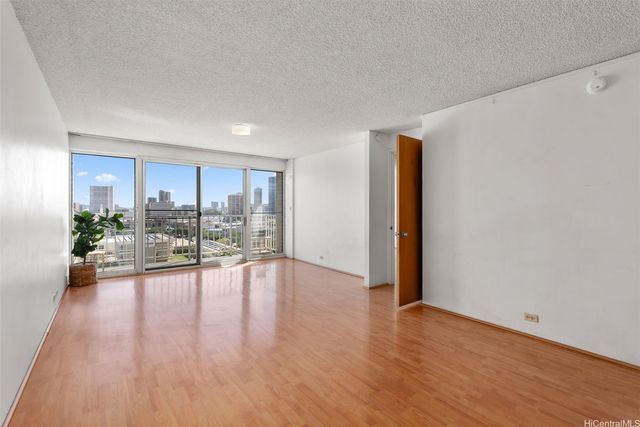 1073 Kinau Street 1004, Honolulu, HI 96814