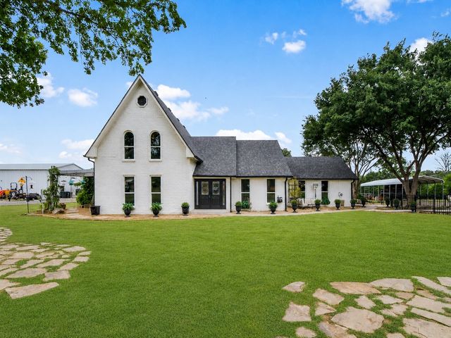 9867 Dripping Springs Road, Denison, TX 75021