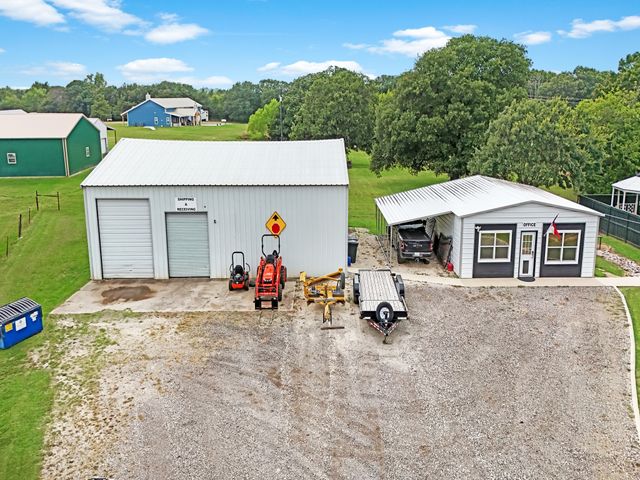 9867 Dripping Springs Road, Denison, TX 75021