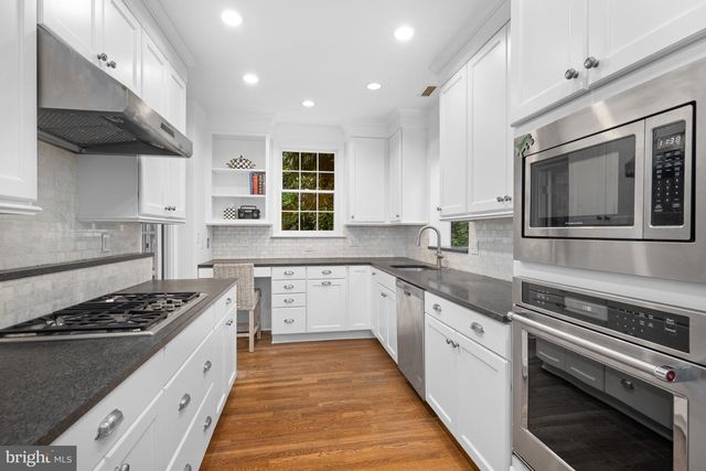 3808 RENO RD NW, Washington, DC 20008