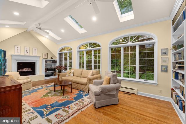 3808 RENO RD NW, Washington, DC 20008